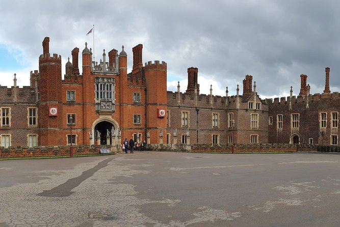 Windsor Castle&Hampton Court - Health Considerations