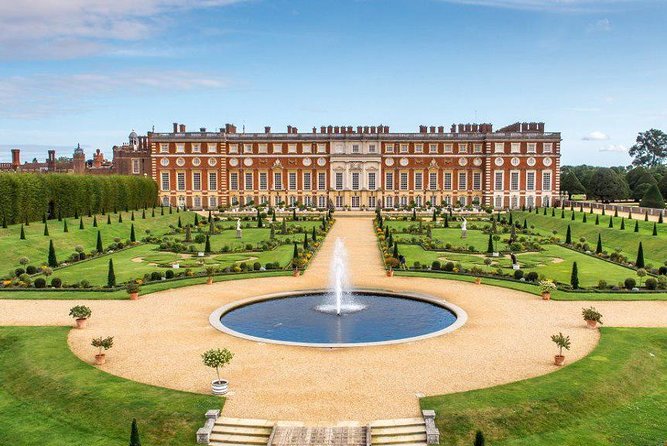 Windsor & Hampton Court Executive Vehicle Private Tour With Pass - Accessibility and Participation