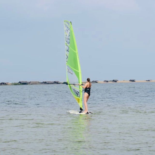 Windsurfing in Bentota - Location and Transportation