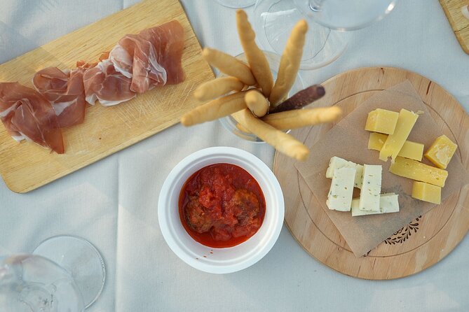 Wine and Food Tasting on Bardolino Hills - Authentic Traveler Testimonials