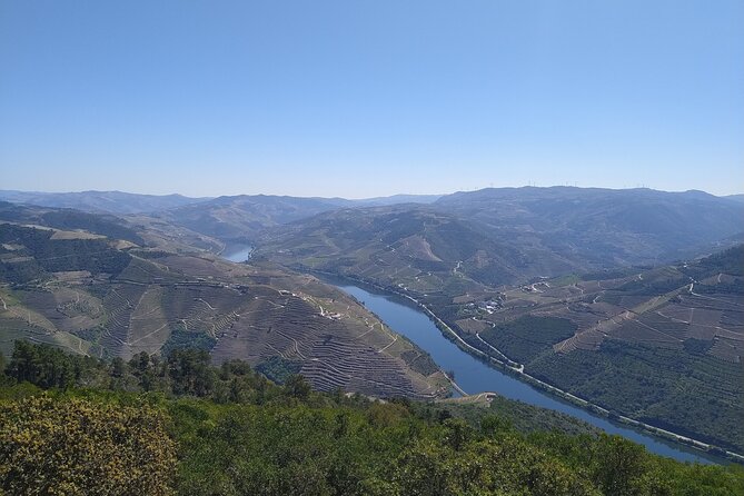 Wine and Wonders: A Tour of the Best of Vinho Verde and Douro - About Your Stay