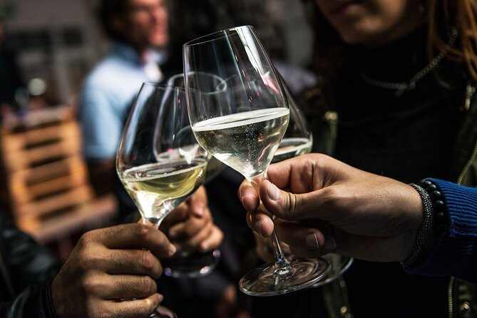 Wine Class and Tasting in Milan - Small Group - Participant Eligibility and Policies