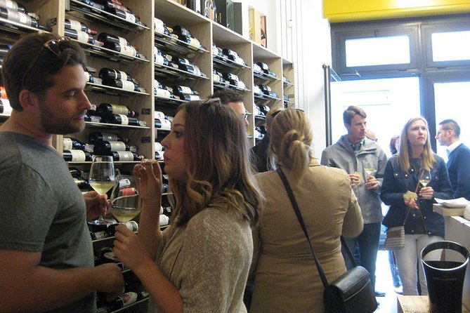 Wine Class and Tasting in Milan - Small Group - Exceptional Ratings and Reviews