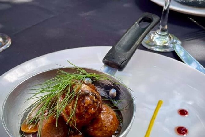 Wine & Dine Tour (Chauffeured) - Visitor Restrictions