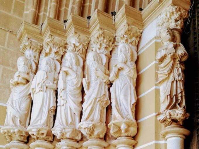 Wine , Roman Temple and Bone Chapel in Half-Day Private Tour - Bone Chapel