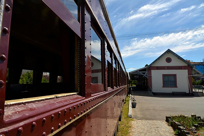 Wine Taste Tour With Maria Fumaça Train Ride - Inclusions of the Tour