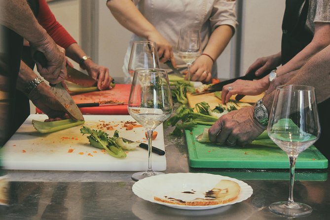 Wine Tasting and Italian Cooking Class in Tuscany - Crostinis, Steak, and Tiramisu