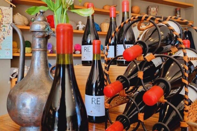 Wine Tasting at Casablanca - 4 Wineries and Lunch at Tanino - Minimum Drinking Age