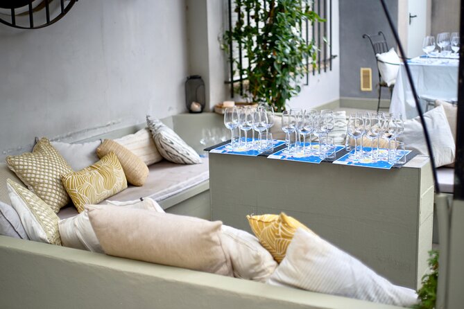 Wine Tasting Experience With a Professional Sommelier in Valencia City Center - Pricing and Booking