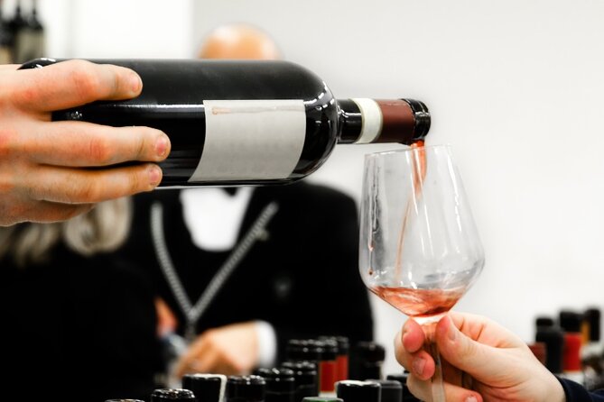 Wine Tasting for Small Groups in the Palermo Countryside - About the Operator