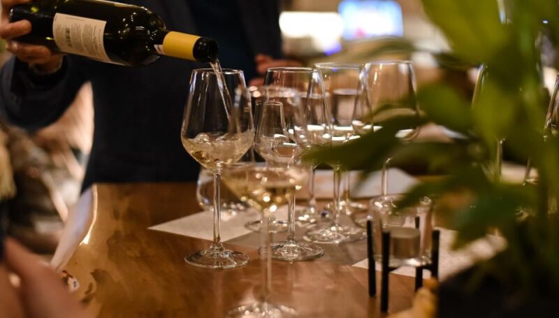 Wine Tasting in Athens: 8 Wines With a Private Guide - Key Points