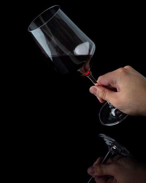 Wine Tasting in the Dark - Tasting Process