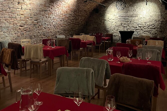 Wine Tasting IN THE DARK! - Good To Know