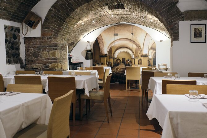 Wine Tasting Near Juliets House & Arena With Valpolicella - Accessibility for Visitors