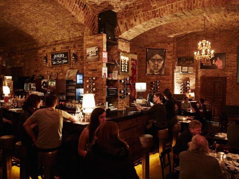 Wine Tasting Walk in Jewish Quarter Bars - Reservation Details