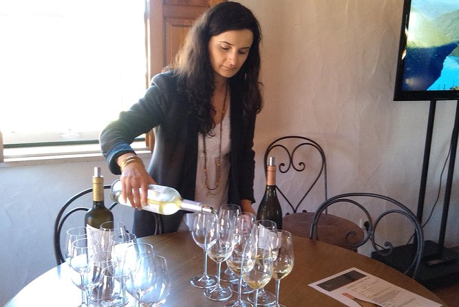 Wine Tour Discover the History and Flavors of the Best Winerys of Lisbon Region - The Art of Blending: Lisbons Wine Traditions