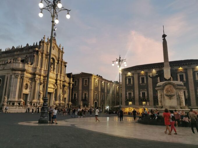 Wine Tour in Catania - Languages and Accessibility