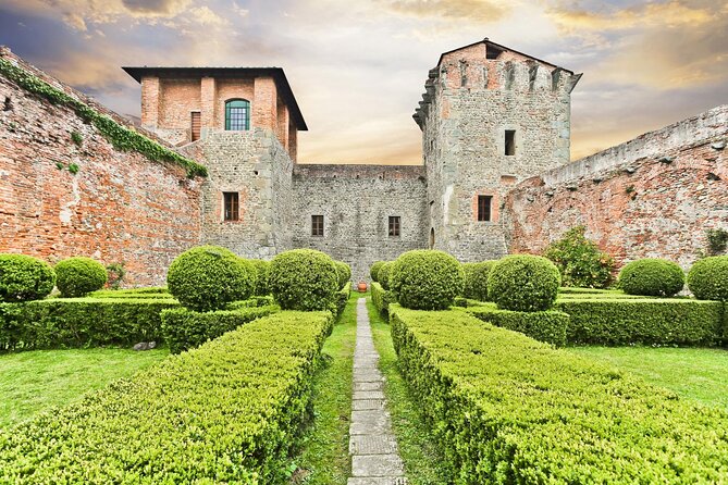 Wine Tour in the Countryside of Lucca With Lunch - With Minivan - Booking Information