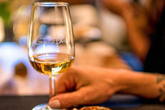 Wine Tour Wolfville Wine Tours in Nova Scotia- 6 Hours - The 6-Hour Advantage: More Time, Less Rush