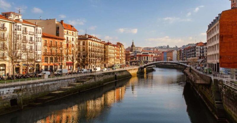 Wine Walks in Bilbao: Sip Through Centuries - Key Points