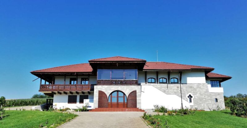 Winery Visit & Wine Tasting: Half-Day Tour - Key Points