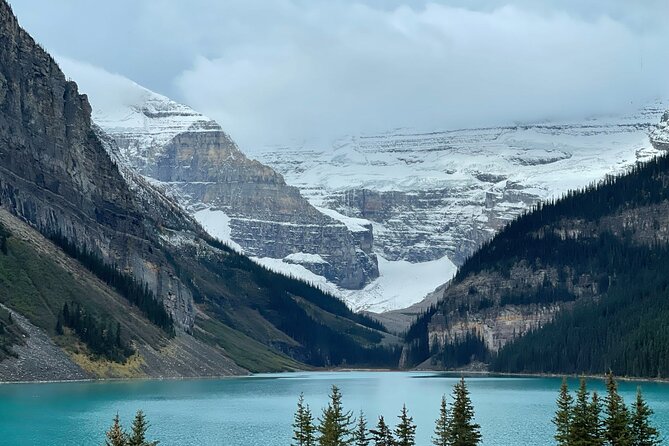 Winter Canadian Rocky 4-Day Tour From Vancouver (Chinese&English) - Accommodation and Amenities