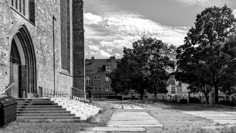 Wismar: Nosferatu Filming Locations Self-Guided Walking Tour - Offline Accessibility