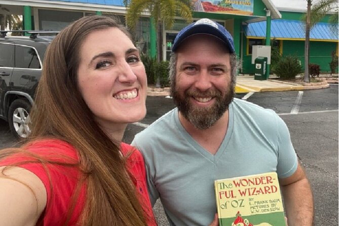 Wizard of OZ Museum Ticket With Guided Tour by the Owner - Museum Location and End Point