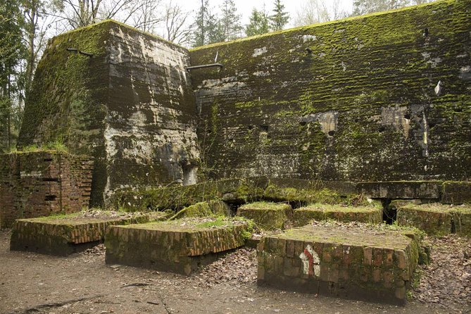 Wolfs Lair and Swieta Lipka Small Group Tour From Warsaw With Lunch - Guides and Safety Measures