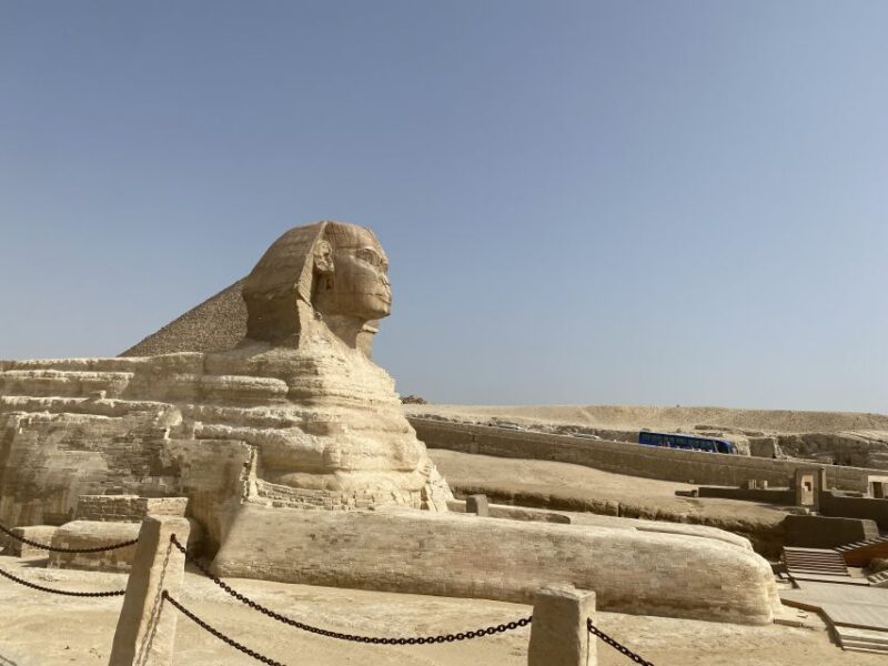 Women Guide:Pyramids, and Sphinx, Memphis, Saqqara - Memphis Tour