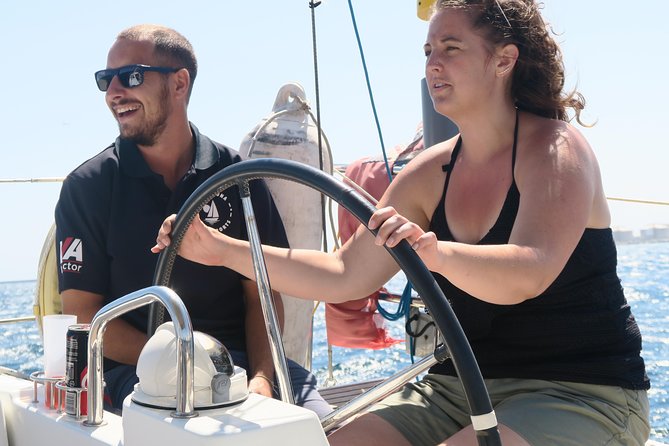 Wonderful 2 Hour Sailing Trip Including Open Bar and Pinchos - Onboard Amenities and Inclusions