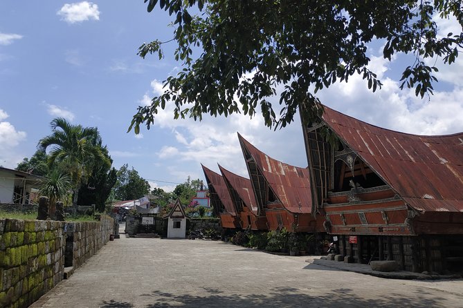 Wonderful 7 Days North Sumatra Tour (Include: 2 Days 1 Night Jungle Trekking) - Highlights of the Tour