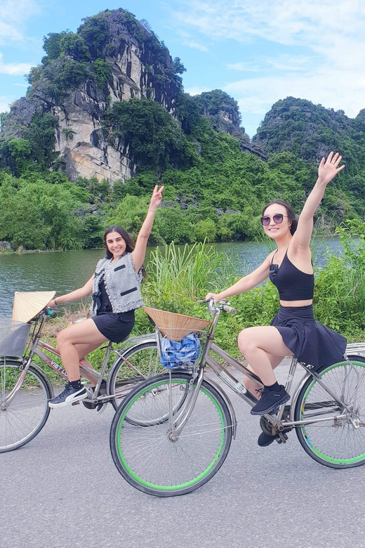 Wonderful Ninh Binh: HOA LU – CYCLING - TRANG AN – MUA CAVE - Key Points