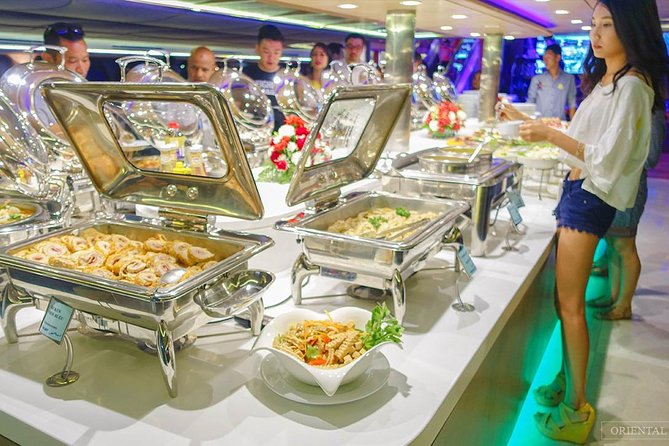 Wonderful Pearl Dinner Cruise in Bangkok - Entertainment and Onboard Experiences