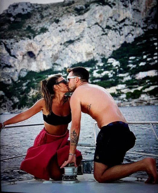WONDERFUL SUNSET LETS TOAST IN THE WAKE OF THE SUNSET - Booking Information