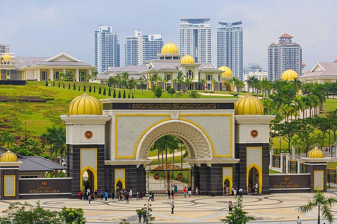 Wonders of KL With a Personal Driver - Appreciating Kuala Lumpurs Architectural Wonders