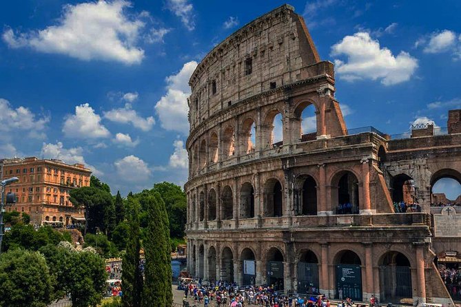 Wonders of The Colosseum Tour - Highlights and Insights