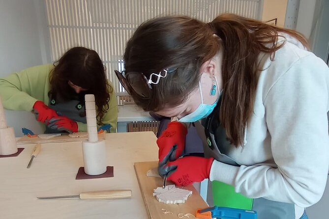 Wood Carving Workshop in Santorini No1 - Creating a Personalized Piece