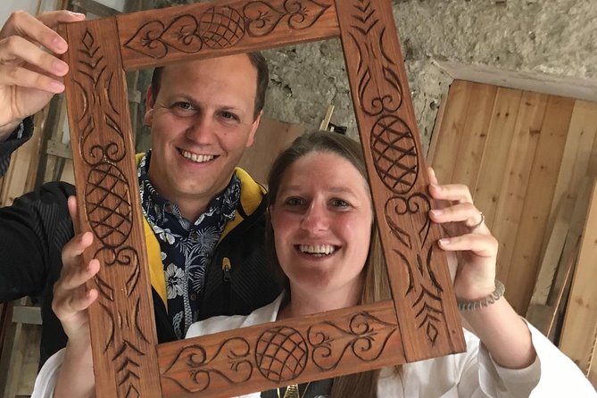 Wood Crafting Experience in Gjirokastra - Group Size