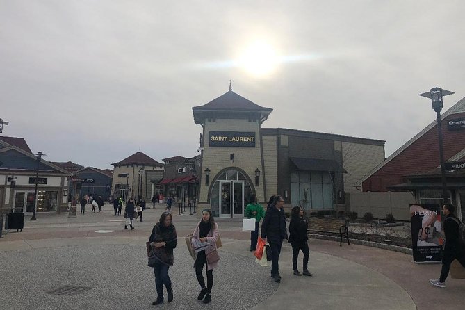 Woodbury Common Premium Outlet Shopping Private Day Trip by SUV From NYC - Beverages and Bottled Water