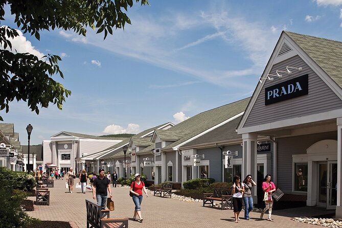 Woodbury Outlets Roundtrip Transfer Shopping Tour From New York - Key Points
