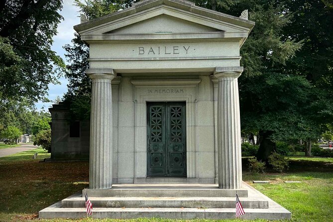 Woodlawn Cemetery: A Self-Guided Audio Tour of Gilded Age Art and Architecture - Operational Details