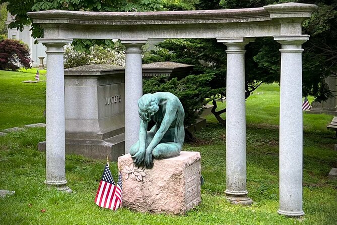 Woodlawn Cemetery: A Self-Guided Audio Tour of Gilded Age Art and Architecture - Historical Significance