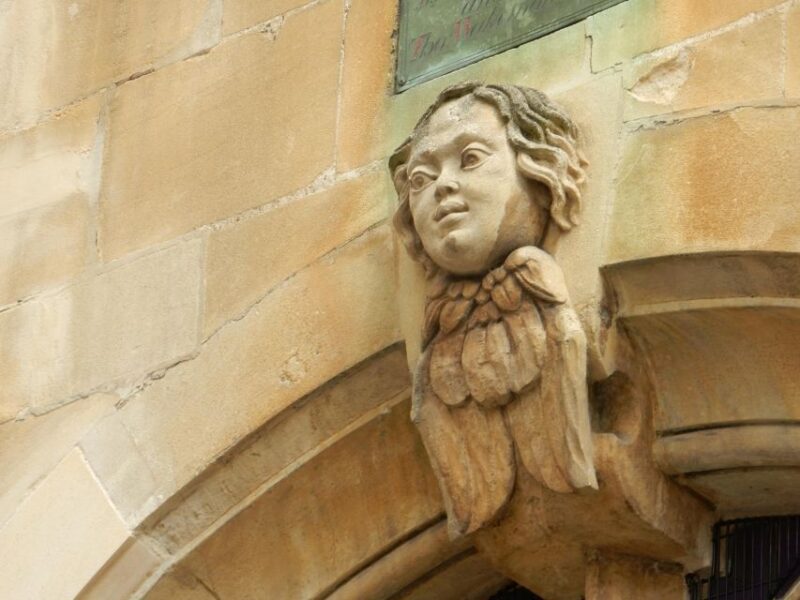Worcester: Quirky Self-Guided Smartphone Heritage Walks - Key Features