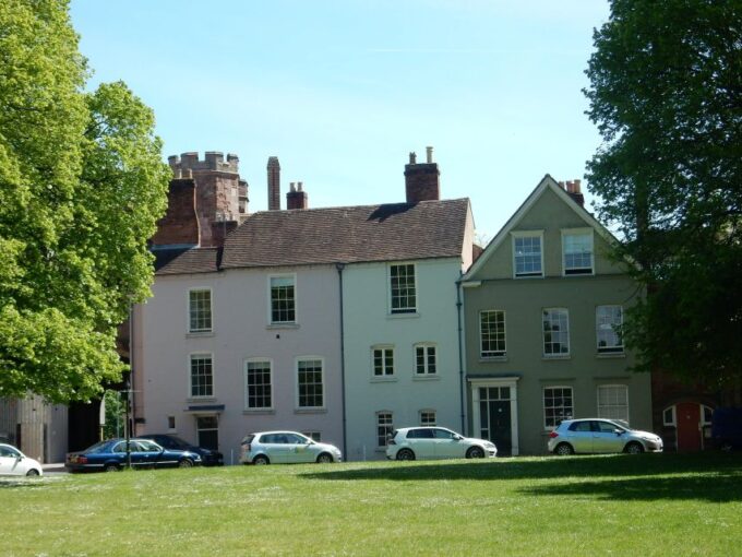 Worcester: Quirky Self-Guided Smartphone Heritage Walks - Frequently Asked Questions