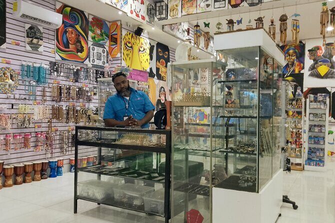 World Mart Souvenirs Store - Free Pick-up / Drop-off - Frequently Asked Questions