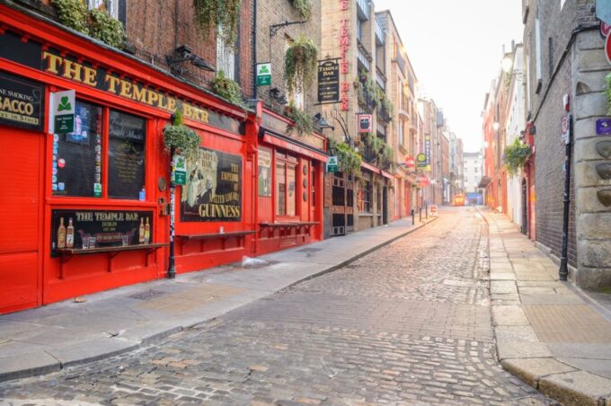 World War II Private Guided Walking Tour of Dublin - Press Censorship and Economic Control