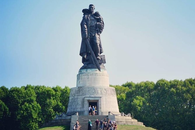 World War II Tour: Places & History of World War II in Berlin - Guided Tour of Charlottenburg Palace