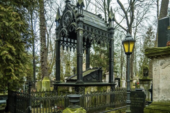 World War II Warsaw Old Town, Military Cemetery Walking Tour - Customer Feedback