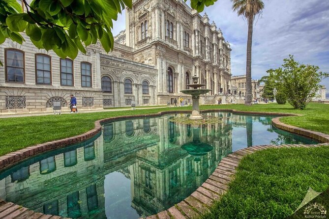 Worthy of Sultans, A-Day-Tour of Bosphorus & Dolmabahce Palace - Worlds Largest Chandelier